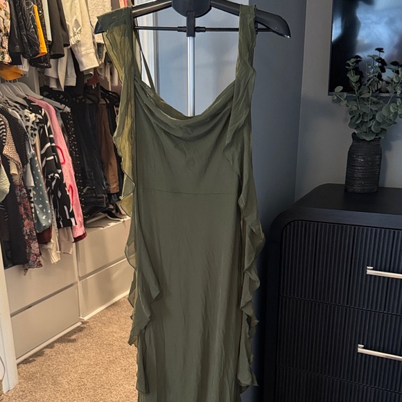 PrettyGarden Dresses & Skirts - Elegant Olive Green Ruffle Dress